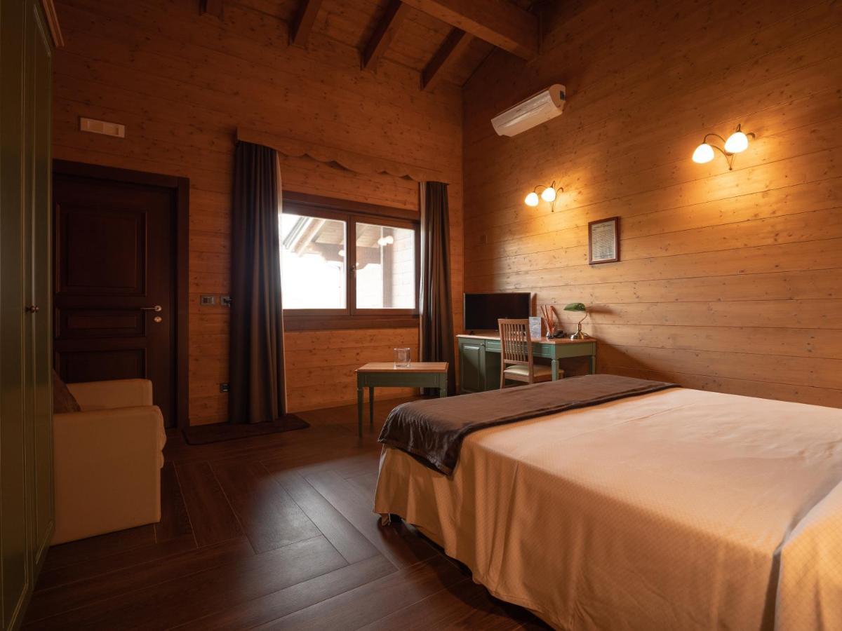 Agri-Hotel Da Marianna Resort & Spa Santa Domenica Vittoria Exteriör bild