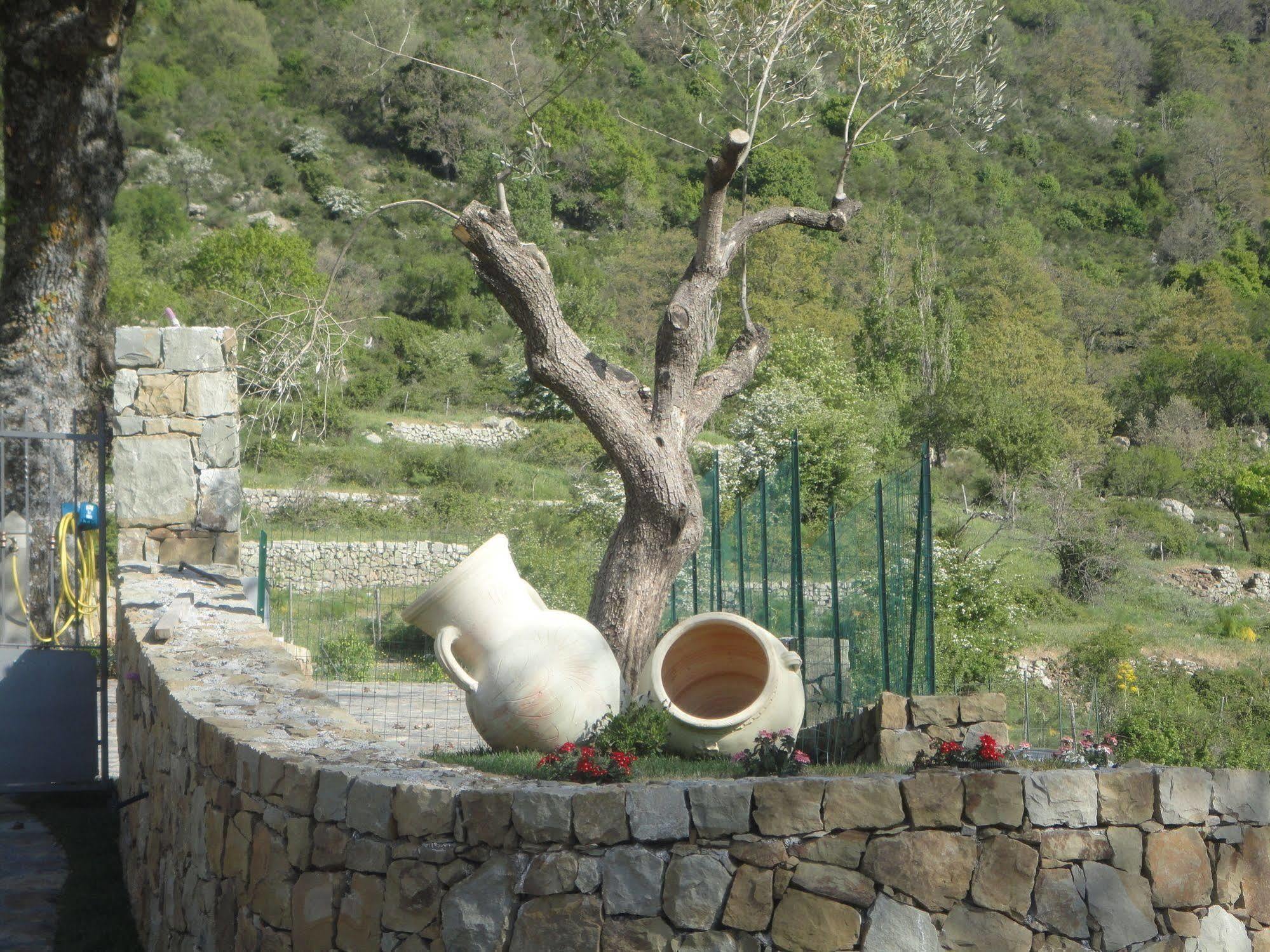 Agri-Hotel Da Marianna Resort & Spa Santa Domenica Vittoria Exteriör bild
