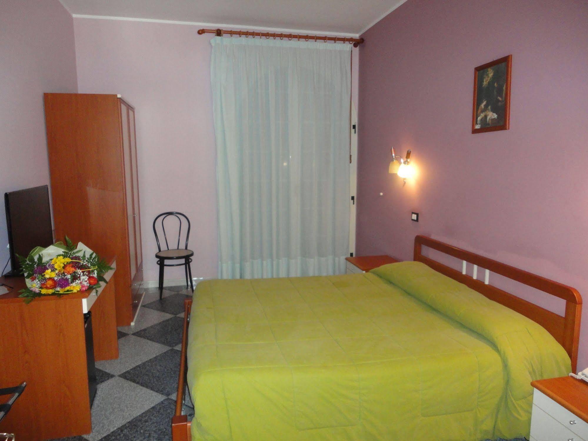 Agri-Hotel Da Marianna Resort & Spa Santa Domenica Vittoria Exteriör bild