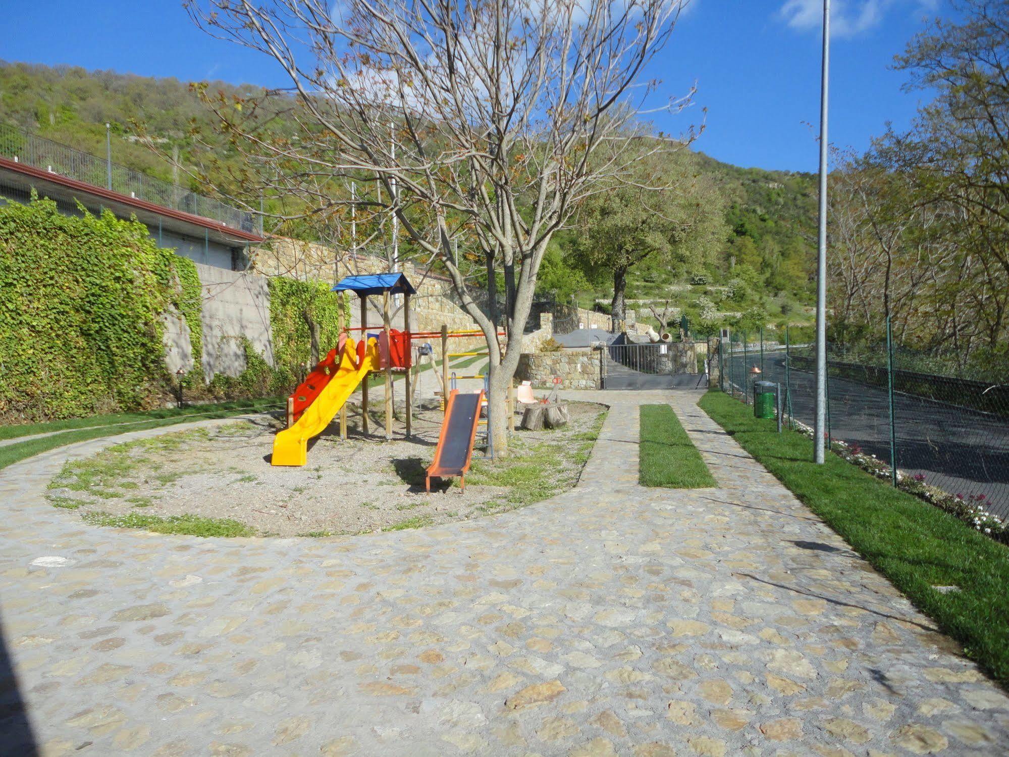 Agri-Hotel Da Marianna Resort & Spa Santa Domenica Vittoria Exteriör bild